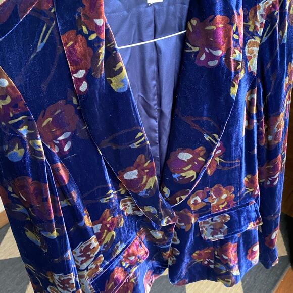 SUNDANCE $228 Rose Garden Blue Floral Velvet Blazer size 10 EUC - Picture 15 of 16